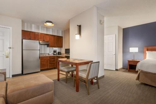 Residence Inn Baltimore White Marsh - image 2