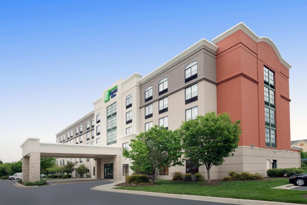 Holiday Inn Express & Suites Baltimore - BWI Airport North an IHG Hotel - main image
