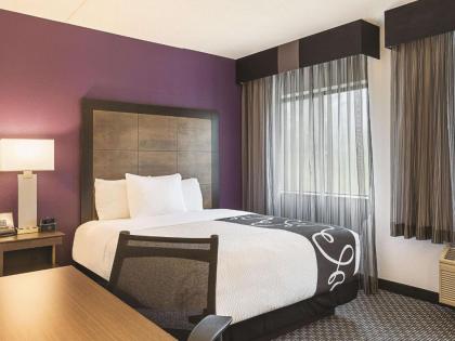 La Quinta by Wyndham Baltimore BWI Airport - image 12