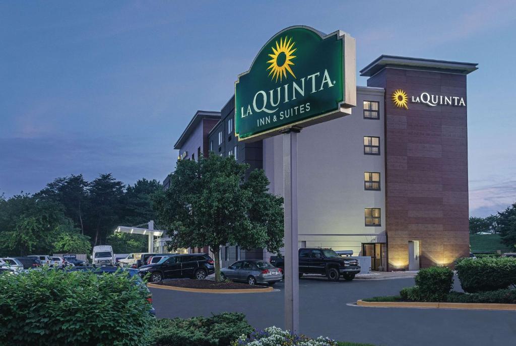 La Quinta by Wyndham Baltimore BWI Airport - image 7
