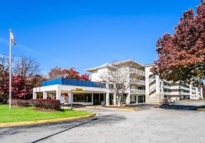 Rodeway Inn Baltimore - Inner Harbor South - image 1