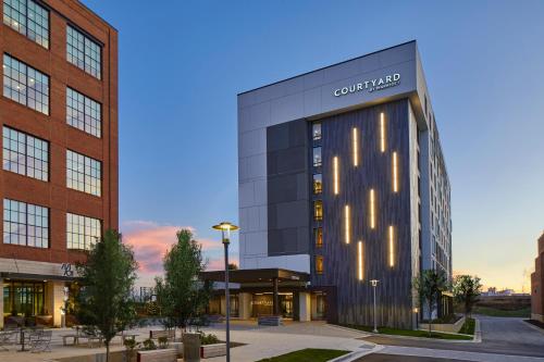 Courtyard Baltimore Downtown/McHenry Row - main image