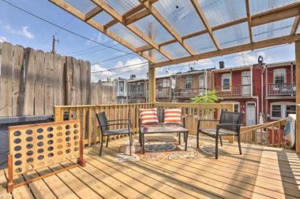 Baltimore Townhome with Deck Less Than 2 Mi to Dtwn! in Baltimore