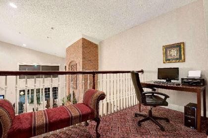 Days Inn by Wyndham Lisbon - image 13