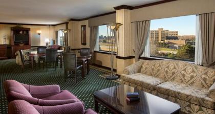 DoubleTree by Hilton Lisle Naperville - image 14