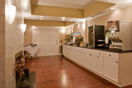 Litchfield Inn - image 2