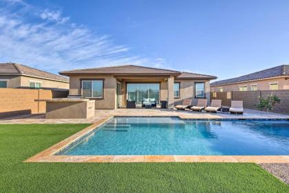 Gorgeous Litchfield Oasis with Grill about 6mi to Luke AFB Litchfield Park Arizona