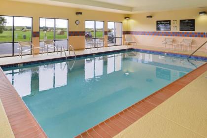 Hampton Inn Litchfield - image 4