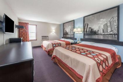 Super 8 by Wyndham Litchfield - image 5