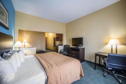 Quality Inn Litchfield Route 66 - image 15