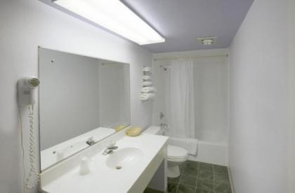 America's Best Value Inn Litchfield - image 2