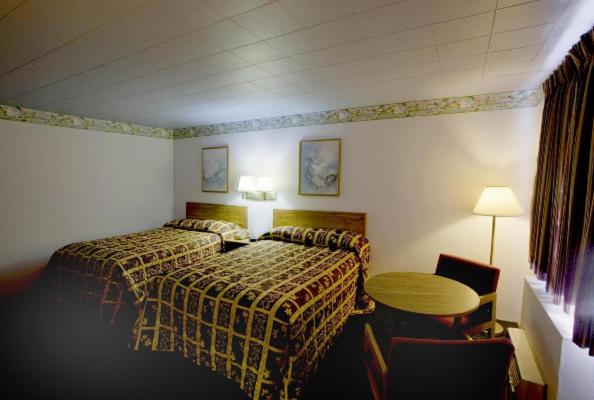 America's Best Value Inn Litchfield - image 6