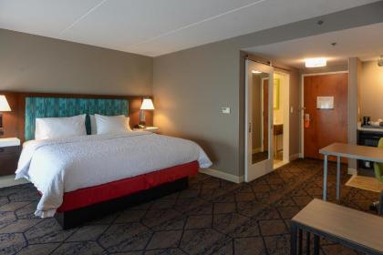 Hampton Inn & Suites Atlanta-Six Flags - image 12