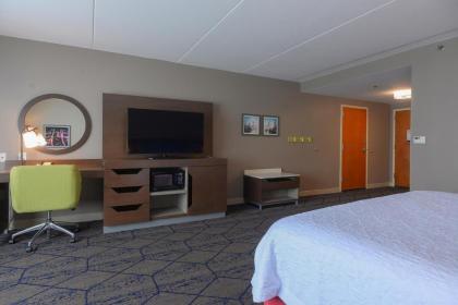 Hampton Inn & Suites Atlanta-Six Flags - image 6