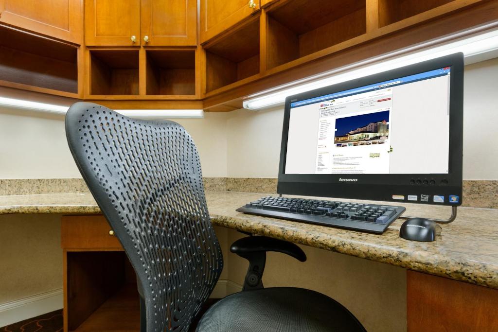 Hilton Garden Inn Atlanta East/Stonecrest - image 5