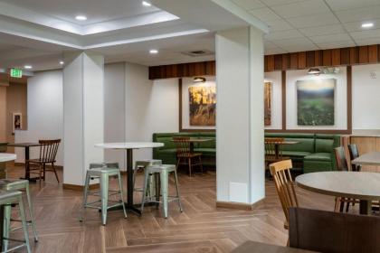 Fairfield Inn & Suites by Marriott Atlanta Stonecrest - image 11
