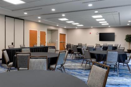 Fairfield Inn & Suites by Marriott Atlanta Stonecrest - image 15