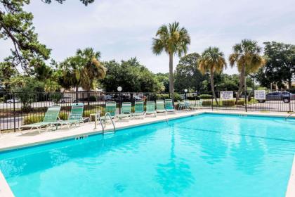 Days Inn by Wyndham Little River - image 7