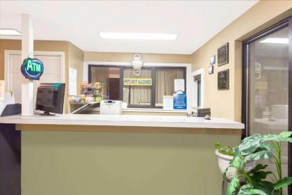 Days Inn by Wyndham Little River - image 9