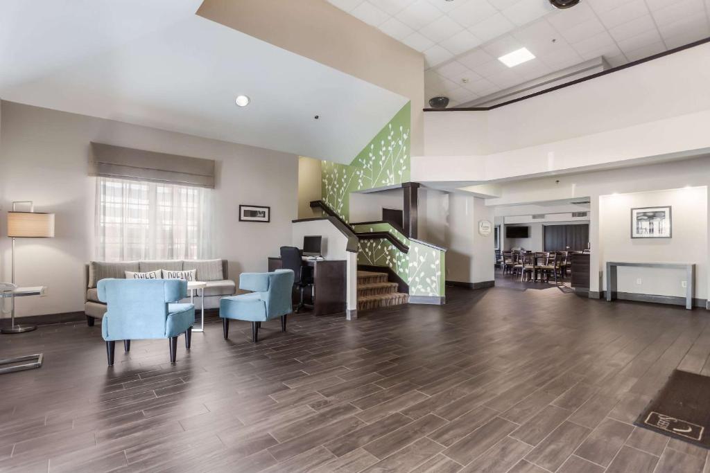 Sleep Inn at Harbour View - image 3