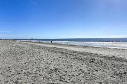 Studio with Pool - 4 Mi to Cherry Grove Beach! - image 4