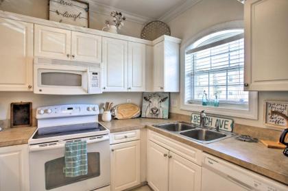 Little River Condo with Pool Less Than 6 Mi to Beach! - image 10