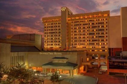 DoubleTree by Hilton Little Rock - image 1