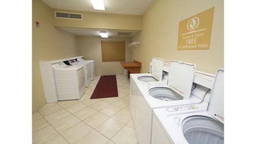 Candlewood Suites West Little Rock an IHG Hotel - image 4