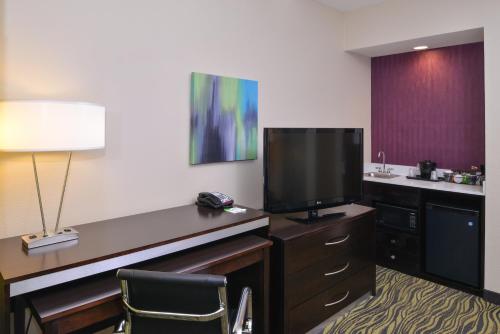 Holiday Inn Little Rock West - Chenal Pkwy an IHG Hotel - main image