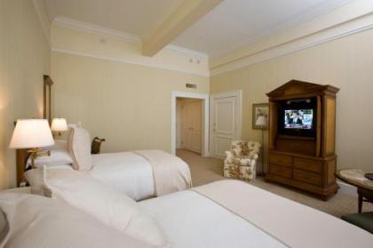 Capital Hotel - image 2