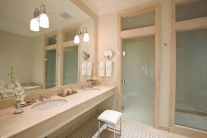 Capital Hotel - image 4