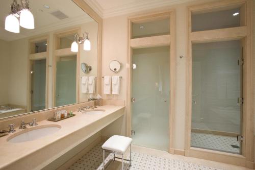 Capital Hotel - image 5