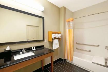 La Quinta by Wyndham Little Rock - West - image 5