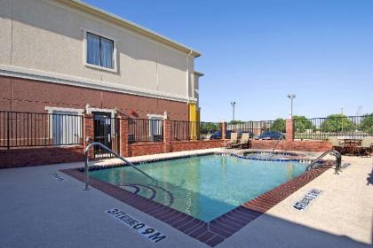 Best Western Littlefield Inn & Suites - image 4