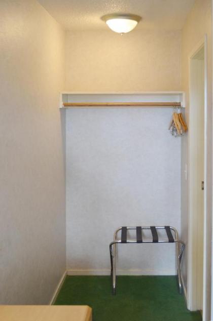 Springtown Inn - image 14