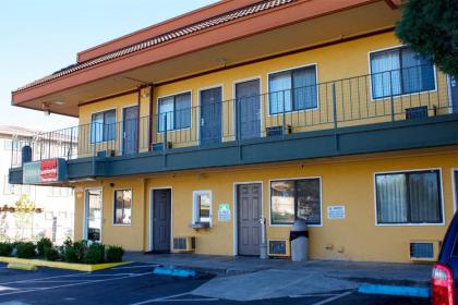 Springtown Inn - image 4