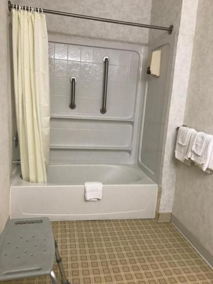 Springtown Inn - image 5