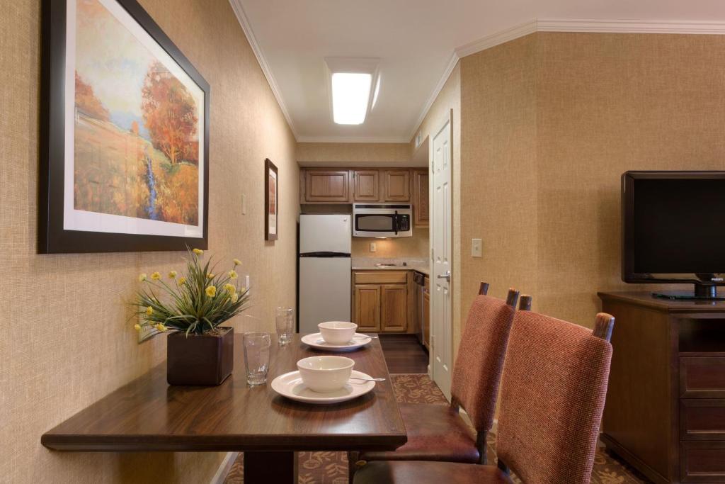 Homewood Suites Syracuse-Liverpool - image 2