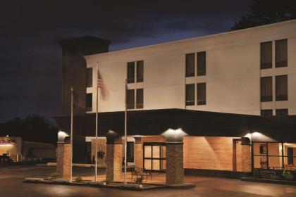 Comfort Inn  Suites