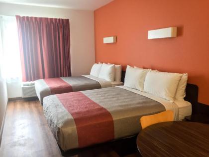 Motel 6-Livingston CA - Merced County - image 3