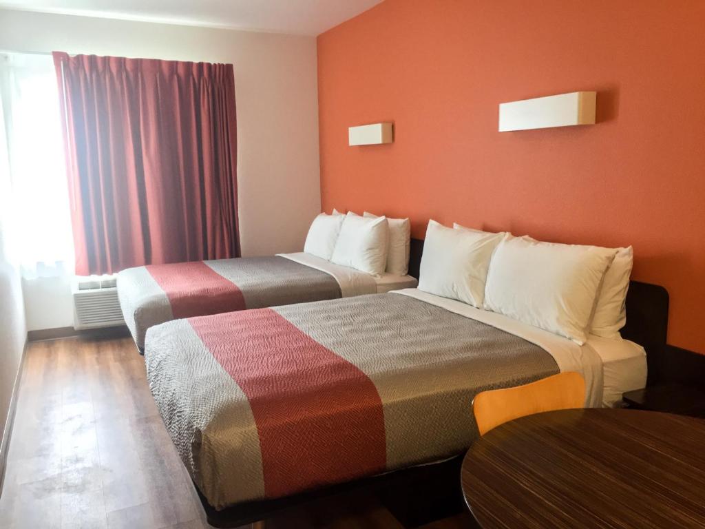 Motel 6-Livingston CA - Merced County - image 3