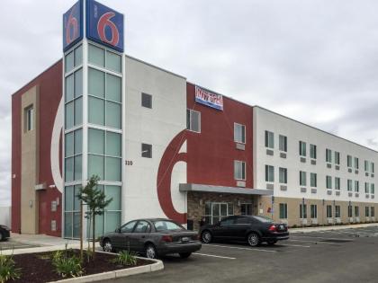 Motel 6-Livingston CA - Merced County - image 6