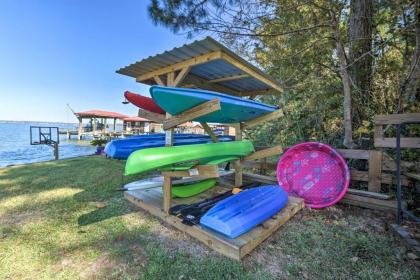 Beautiful Lakehouse Retreat with Hot Tub and Boathouse - image 8