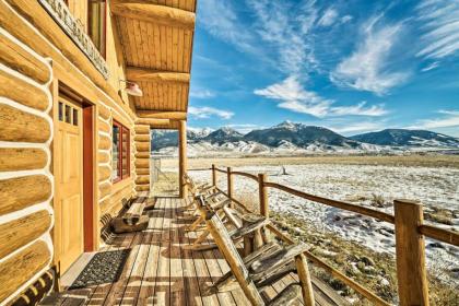 10 Acre Yellowstone Cabin with Stunning mtn View Montana
