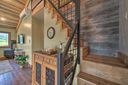 Custom Livingston Apt with Balcony and Mtn Views - image 9