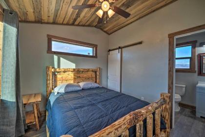 Romantic Mountain Getaway - 1 Hour to Yellowstone! - image 11