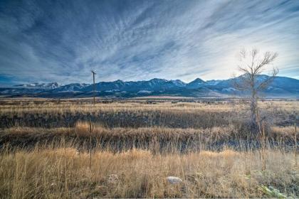 Couples Retreat 1-Hour Drive from Yellowstone NP! - image 13