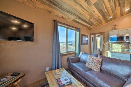 Couples Retreat 1-Hour Drive from Yellowstone NP! - image 7