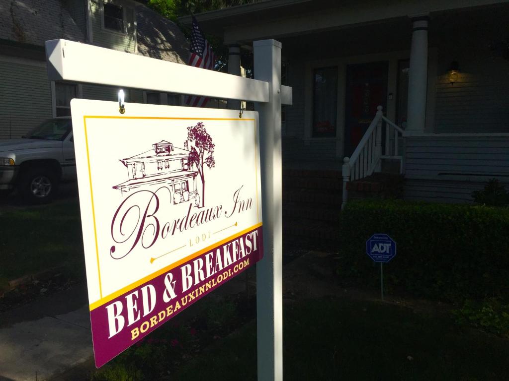Bordeaux Inn Lodi - image 6