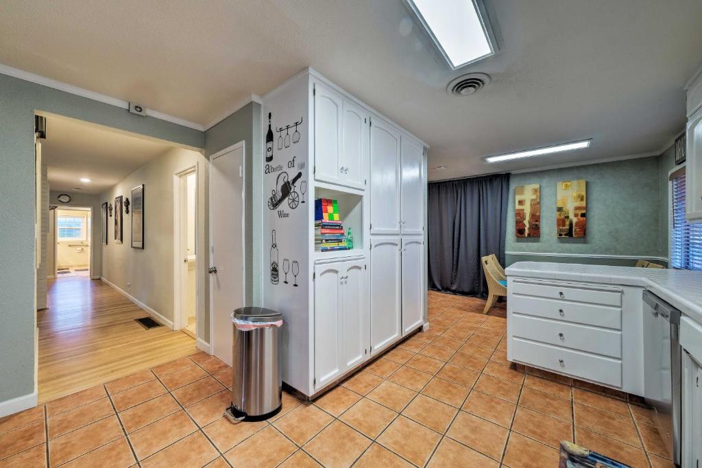 Downtown Lodi Luxury Home - 1 Mile to Lodi Lake! - main image